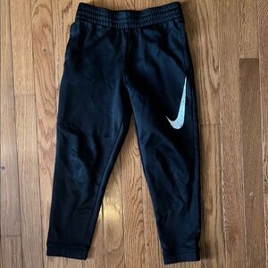 Nike Black Sweatpants Tapered Fit Elastic Cuffs